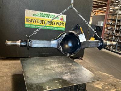 Meritor-Rockwell MR2014X Rear Axle Housing for a Volvo VNL
