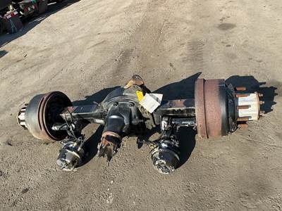 Meritor-Rockwell MR2014X Rear Axle Housing for a Volvo VNM