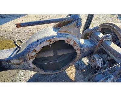 Meritor-Rockwell MR2014X Rear Axle Housing for a Volvo VNL670