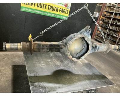 Meritor-Rockwell MR2014X Rear Axle Housing for a Mack CXU613