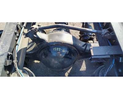 Meritor-Rockwell MR2014X Rear Axle Housing for a Freightliner Cascadia 125