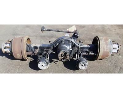 Meritor-Rockwell MR2014X Rear Axle Housing for a Freightliner Cascadia 125