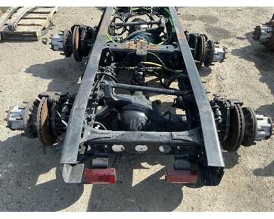 Meritor-Rockwell MR2014X Rear Axle Housing for a International RH613