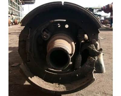 Meritor-Rockwell MR2014X Rear Axle Housing for a Freightliner Cascadia 125