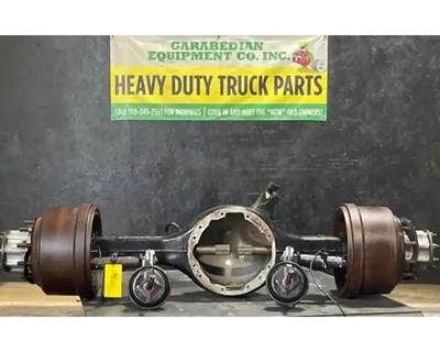 Meritor-Rockwell MR2014X Rear Axle Housing for a Freightliner Cascadia 125