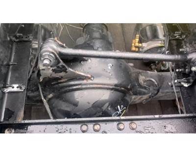 Meritor-Rockwell MR2014X Rear Axle Housing for a Mack CXU613