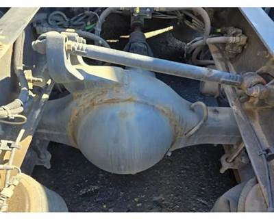 Meritor-Rockwell MR2014X Rear Axle Housing for a International ProStar