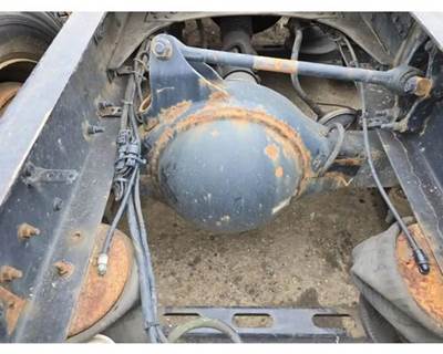 Meritor-Rockwell MR2014X Rear Axle Housing for a Volvo VNM