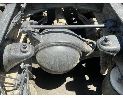 Meritor-Rockwell MR2014X Rear Axle Housing for a Kenworth T680