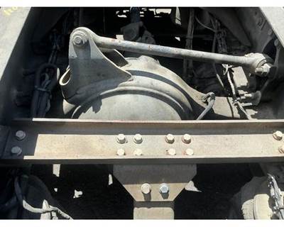 Meritor-Rockwell MR2014X Rear Axle Housing for a Mack CXU613