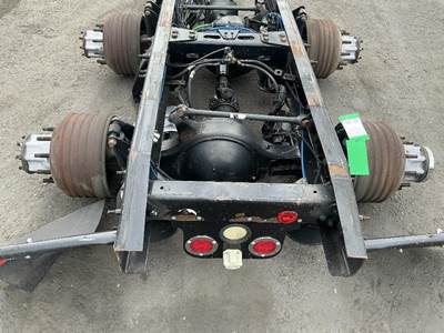 Meritor-Rockwell MR2014X3 Rear Axle Housing for a Freightliner Cascadia 125