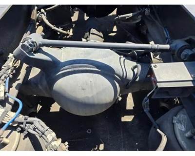 Meritor-Rockwell MRL2014X Rear Axle Housing for a Freightliner Cascadia 113