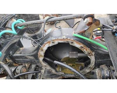 Meritor-Rockwell MRL2014XH Rear Axle Housing for a Western Star 4900 FA