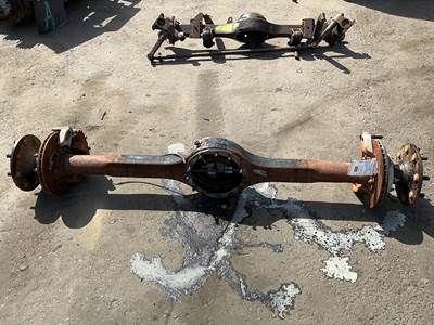 Meritor-Rockwell MS10113 Rear Axle Housing for a Freightliner MT45 Chassis