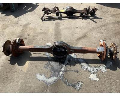 Meritor-Rockwell MS10113 Rear Axle Housing for a Freightliner MT45 Chassis