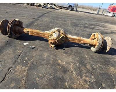 Meritor-Rockwell MS10113 Rear Axle Housing for a Freightliner MT45 Chassis