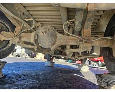 Meritor-Rockwell MS10113 Rear Axle Housing for a Freightliner MT45 Chassis