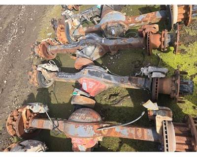 Meritor-Rockwell MS113 Rear Axle Housing for a Workhorse Custom Chassis W62