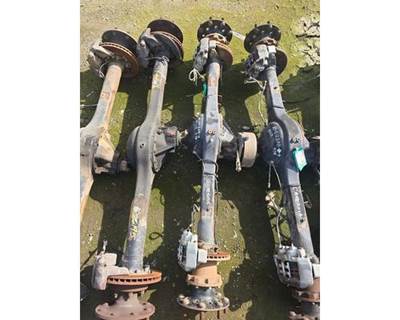 Meritor-Rockwell MS113 Rear Axle Housing for a Workhorse Custom Chassis W62