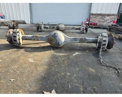 Meritor-Rockwell MS113 Rear Axle Housing for a Freightliner MT45 Chassis