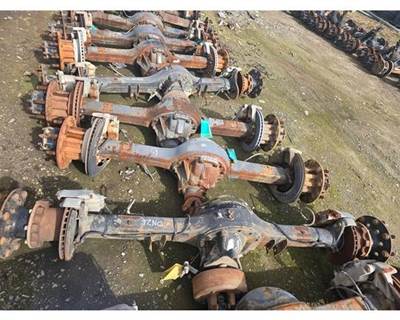 Meritor-Rockwell MS113 Rear Axle Housing for a Workhorse Custom Chassis W62