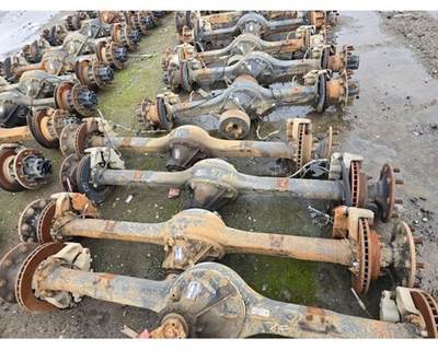 Meritor-Rockwell MS113 Rear Axle Housing for a Freightliner MT45 Chassis