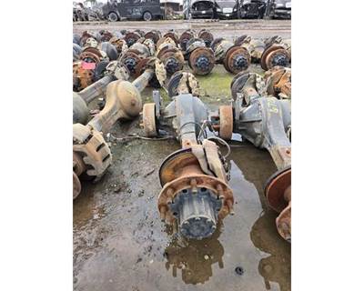 Meritor-Rockwell MS113 Rear Axle Housing for a Workhorse Custom Chassis W62