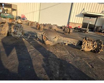 Meritor-Rockwell MS113 Rear Axle Housing for a Workhorse Custom Chassis W62