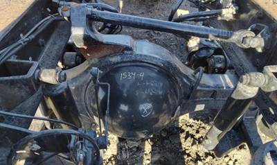 Meritor-Rockwell MS1714X Rear Axle Housing for a International DuraStar 4300