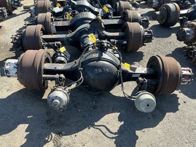 Meritor-Rockwell R170 Rear Axle Housing for a GMC BRIGADIER