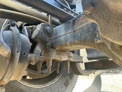 Meritor-Rockwell RR20145 Rear Axle Housing for a Volvo VNL