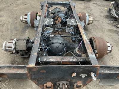 Meritor-Rockwell RR20145 Rear Axle Housing for a Peterbilt 384