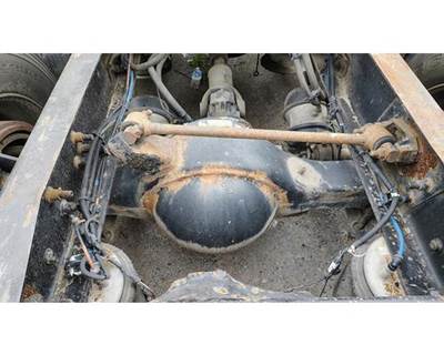 Meritor-Rockwell RR20145 Rear Axle Housing for a Freightliner Cascadia 125