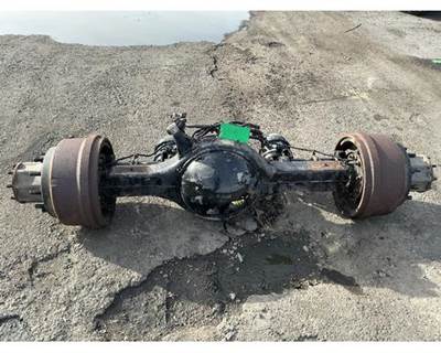 Meritor-Rockwell RR20145 Rear Axle Housing for a Freightliner FLD120