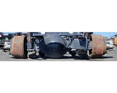 Meritor-Rockwell RR20145 Rear Axle Housing for a Freightliner Cascadia 125