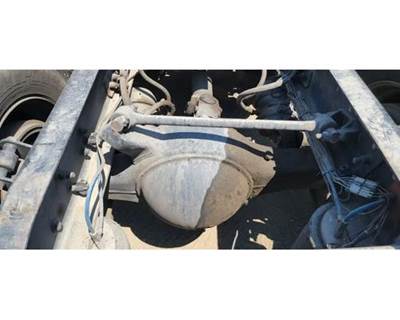 Meritor-Rockwell RR20145 Rear Axle Housing for a Freightliner CENTURY CLASS 120
