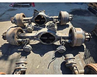 Meritor-Rockwell RR20145 Rear Axle Housing