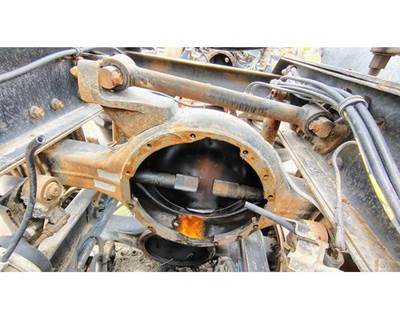 Meritor-Rockwell RR23160 Rear Axle Housing for a White WIM