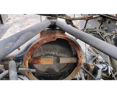 Meritor-Rockwell RR23160 Rear Axle Housing for a Volvo