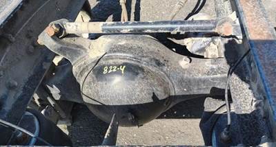 Meritor-Rockwell RR/RS19145 Rear Axle Housing for a Freightliner FL70