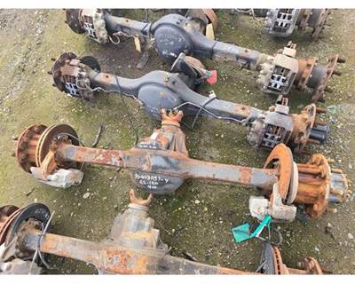 Meritor-Rockwell RS120 Rear Axle Housing for a Freightliner MT45 Chassis