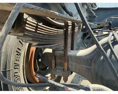 Meritor-Rockwell RS17140 Rear Axle Housing for a Ford F700