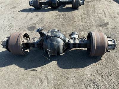 Meritor-Rockwell RS23160 Rear Axle Housing for a Freightliner Cascadia 113