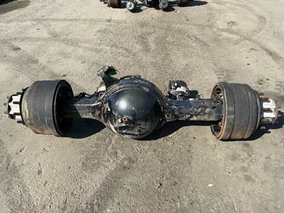 Meritor-Rockwell RS23160 Rear Axle Housing for a Freightliner Cascadia 113