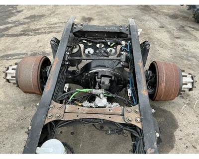 Meritor-Rockwell RS23160 Rear Axle Housing for a Freightliner Cascadia 113