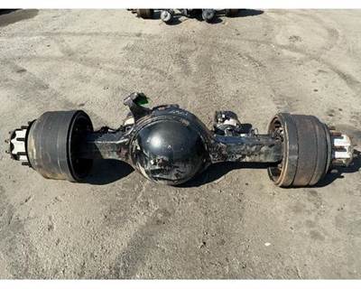 Meritor-Rockwell RS23160 Rear Axle Housing for a Freightliner Cascadia 113