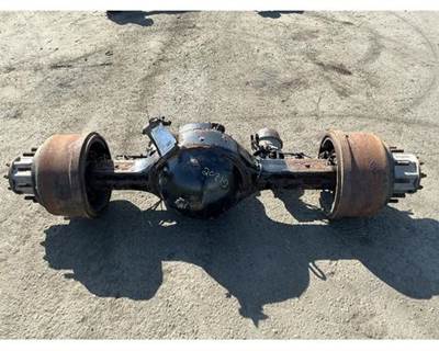 Meritor-Rockwell RS23160 Rear Axle Housing for a Freightliner Cascadia 113
