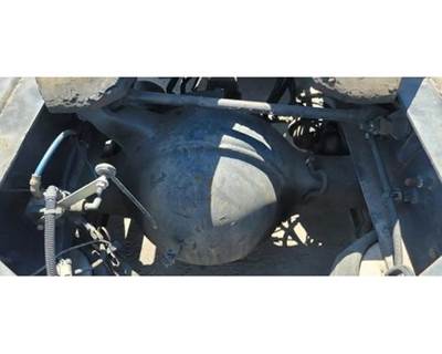 Meritor-Rockwell RS23160 Rear Axle Housing for a Freightliner Cascadia 113