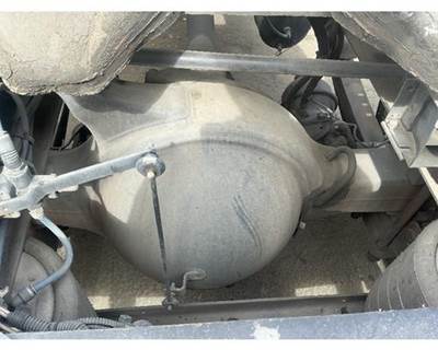 Meritor-Rockwell RS23160 Rear Axle Housing for a Freightliner CASCADIA