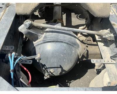 Meritor-Rockwell RS23160 Rear Axle Housing for a Freightliner CASCADIA
